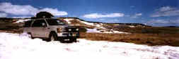 Truck in snow.JPG (11544 bytes)
